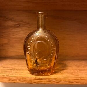 WHEATON BOTTLE - Mini- N J George Washington - Amber - Collectible - Vintage
